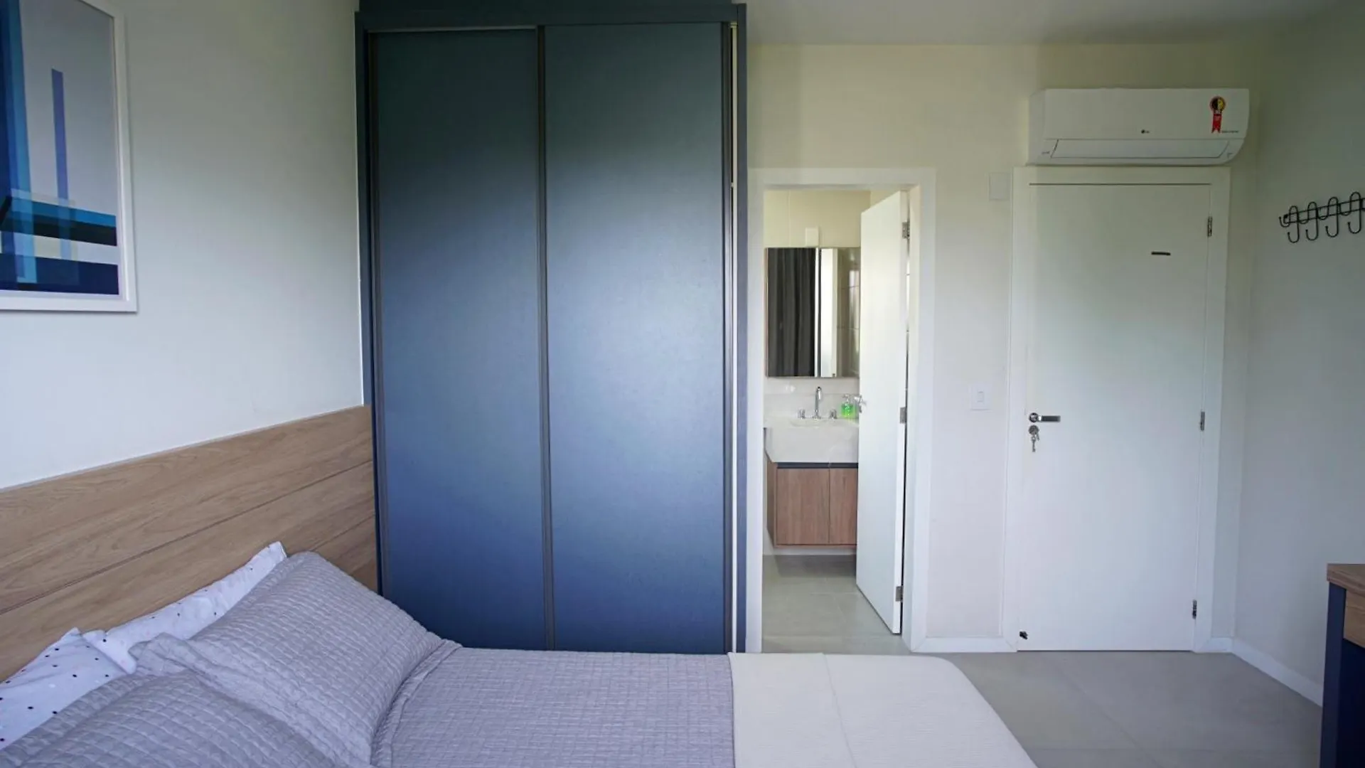 Cobertura Ensolarada Na Lagoa Da Conceicao - 2 Suites 85M Florianópolis